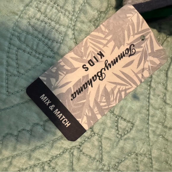TOMMY BAHAMA “mix & match” kids striped tee! 💚💙 get ur kids summer ready! - Picture 5 of 8